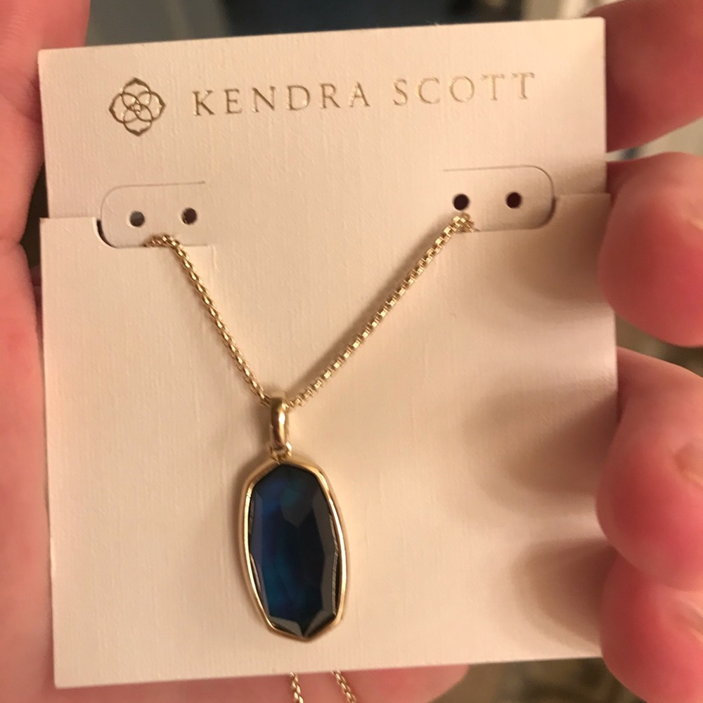 COPY - Kendra Scott necklace